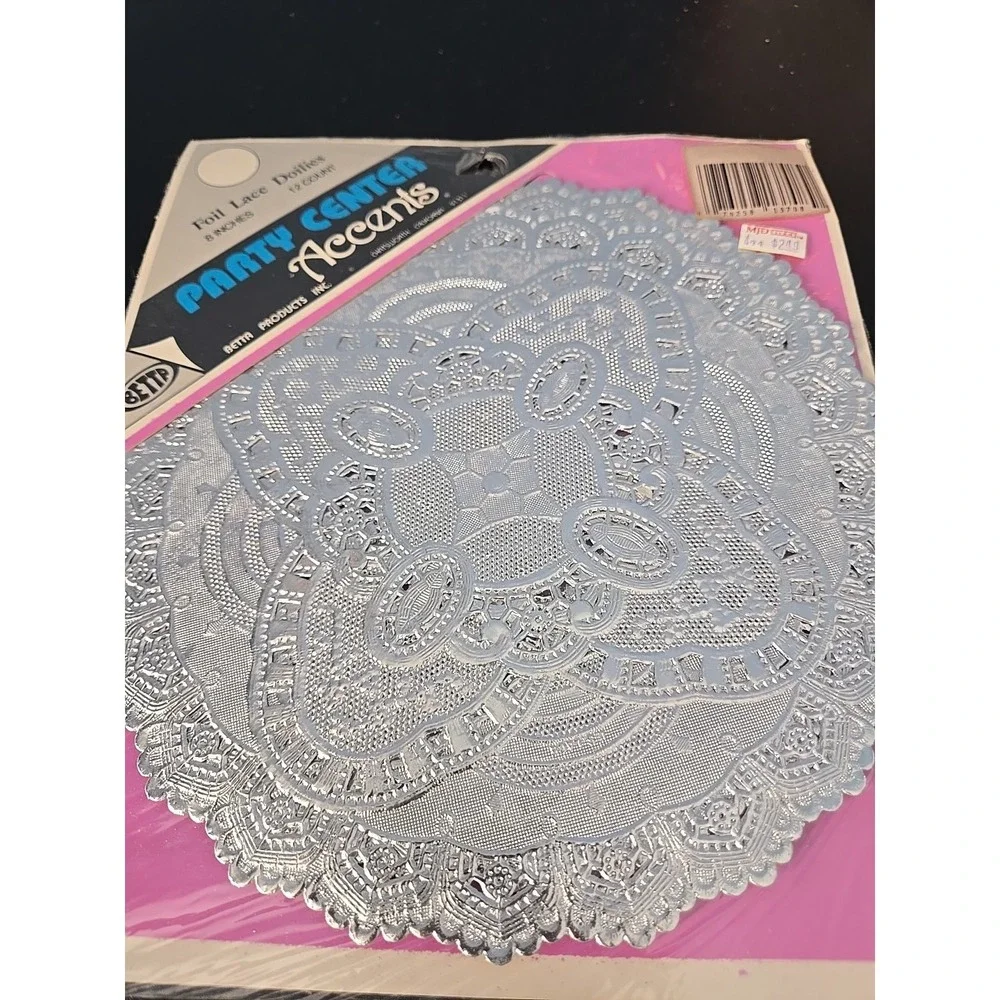 Foil Lace Doilies‎ Package 12 Count Vintage Party Center Silver 8 Inch NEW